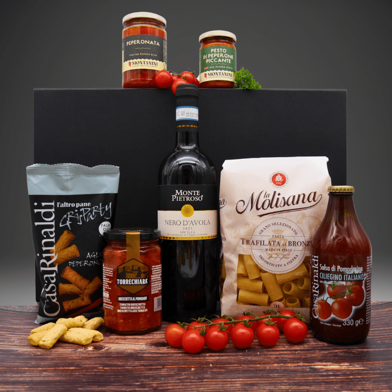 Pastabox für Zwei - Geschenkkorb mit Nudeln, Pesto & Rotwein – Bild 1